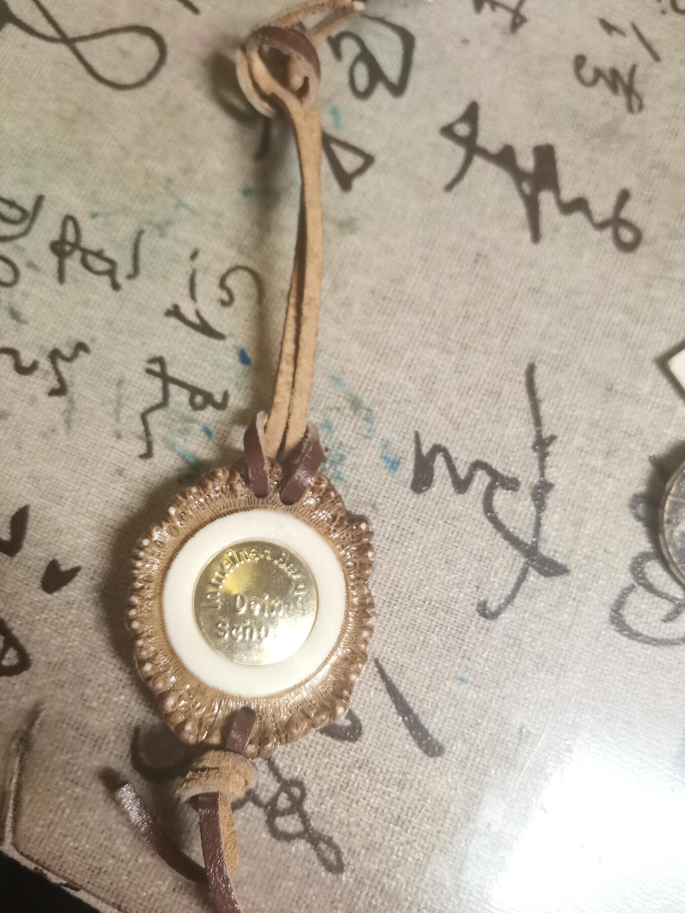 【玉仁】年底最后一拍.徽章书籍钱币场（全场0起.精品多多） 东德挂件