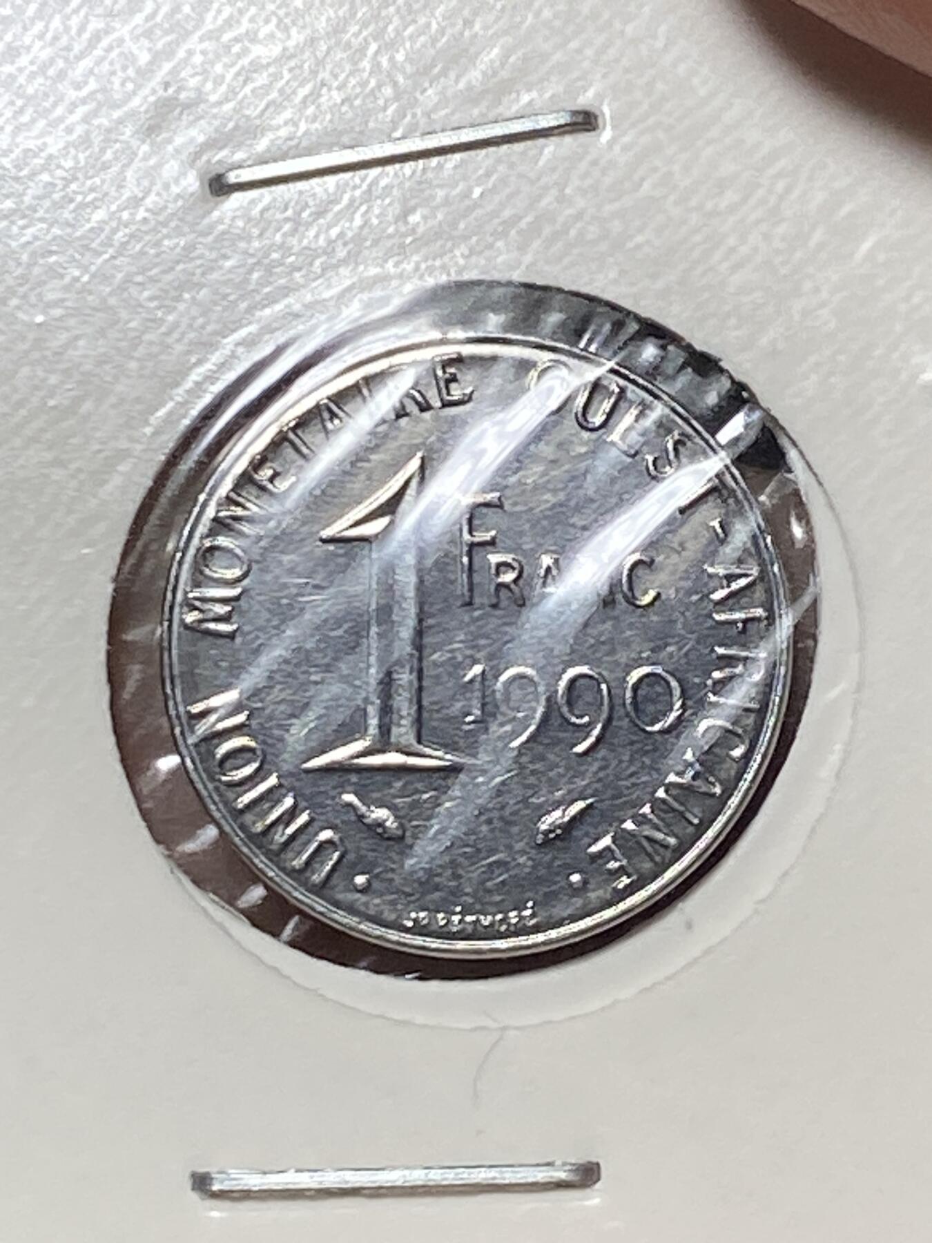 2025年第一百三十三场(总第一百五十九场）外国好品纸夹散币场(免佣金) 西非国家联盟1990年1法郎(第三套流通硬币，Dolphin–海豚标)