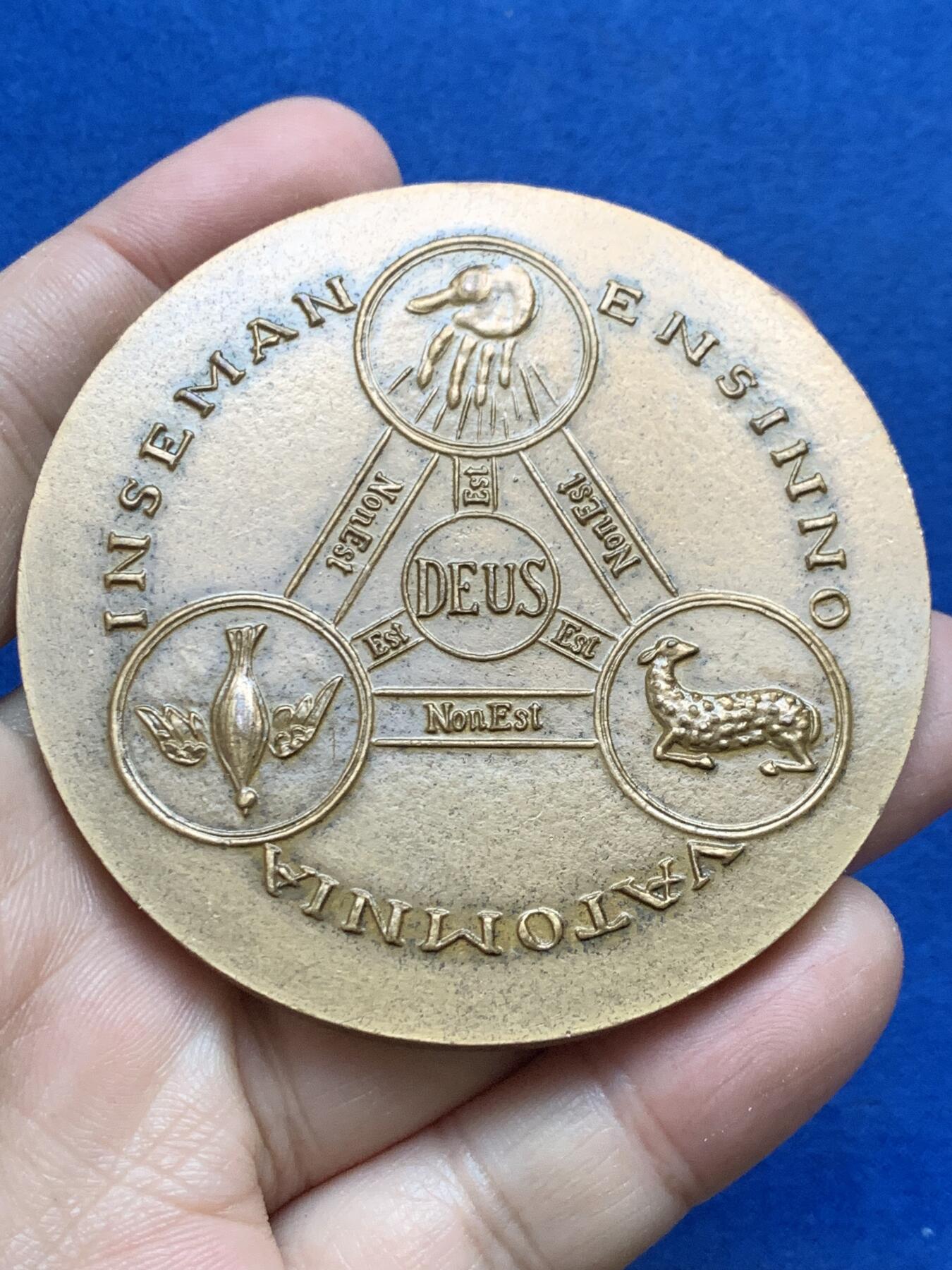 《竞宝斋》第444场 周日，周一，2场连拍 （全场包邮） 法国天主教哲学家雅克·马里旦纪念章 137.5克 67.5mm 1966 丰饶角铜标