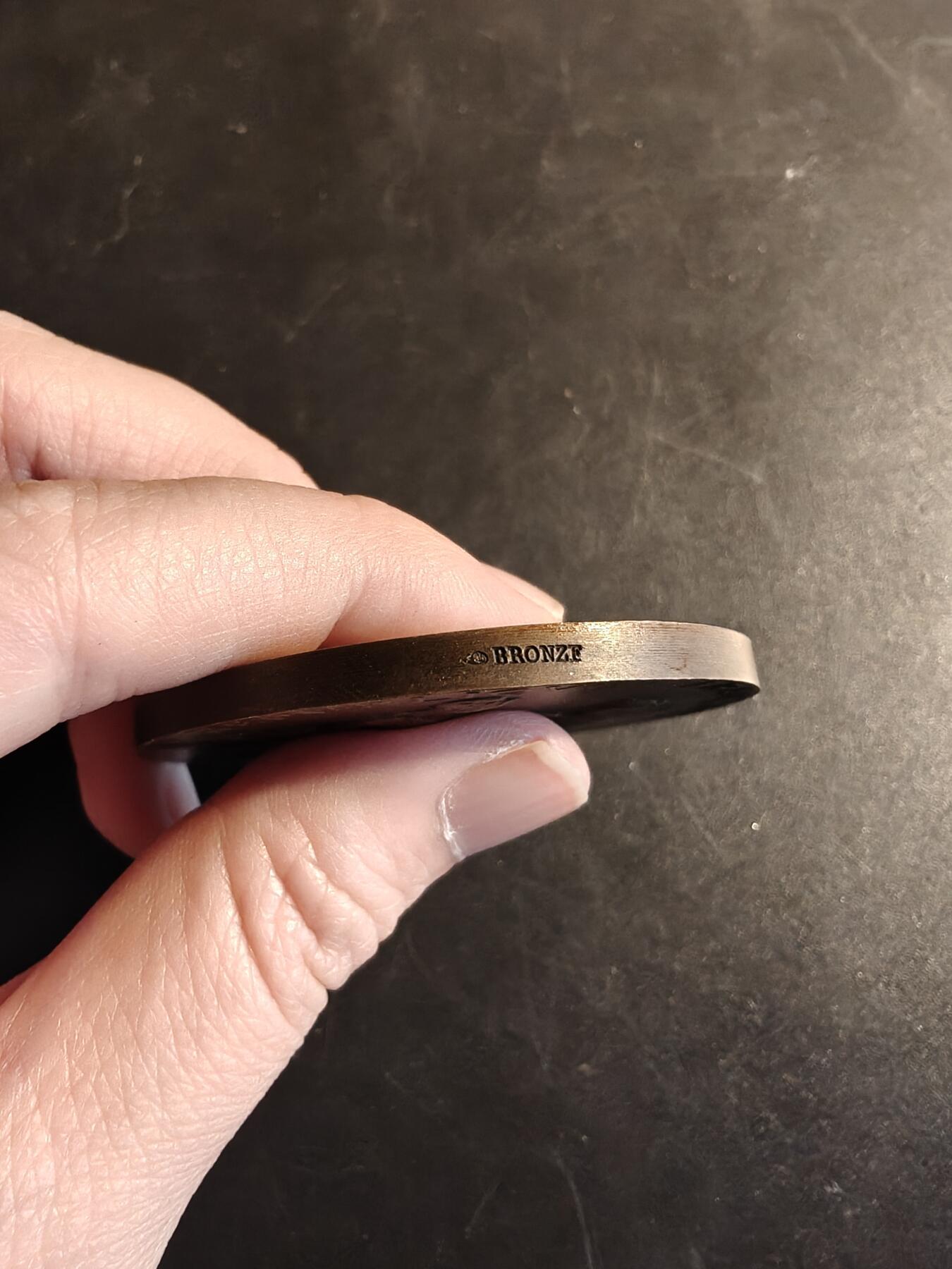 老王徽章第167期 法国农业竞赛大铜章     阿尔菲•杜布瓦作品     直径50mm.    重量67.7g