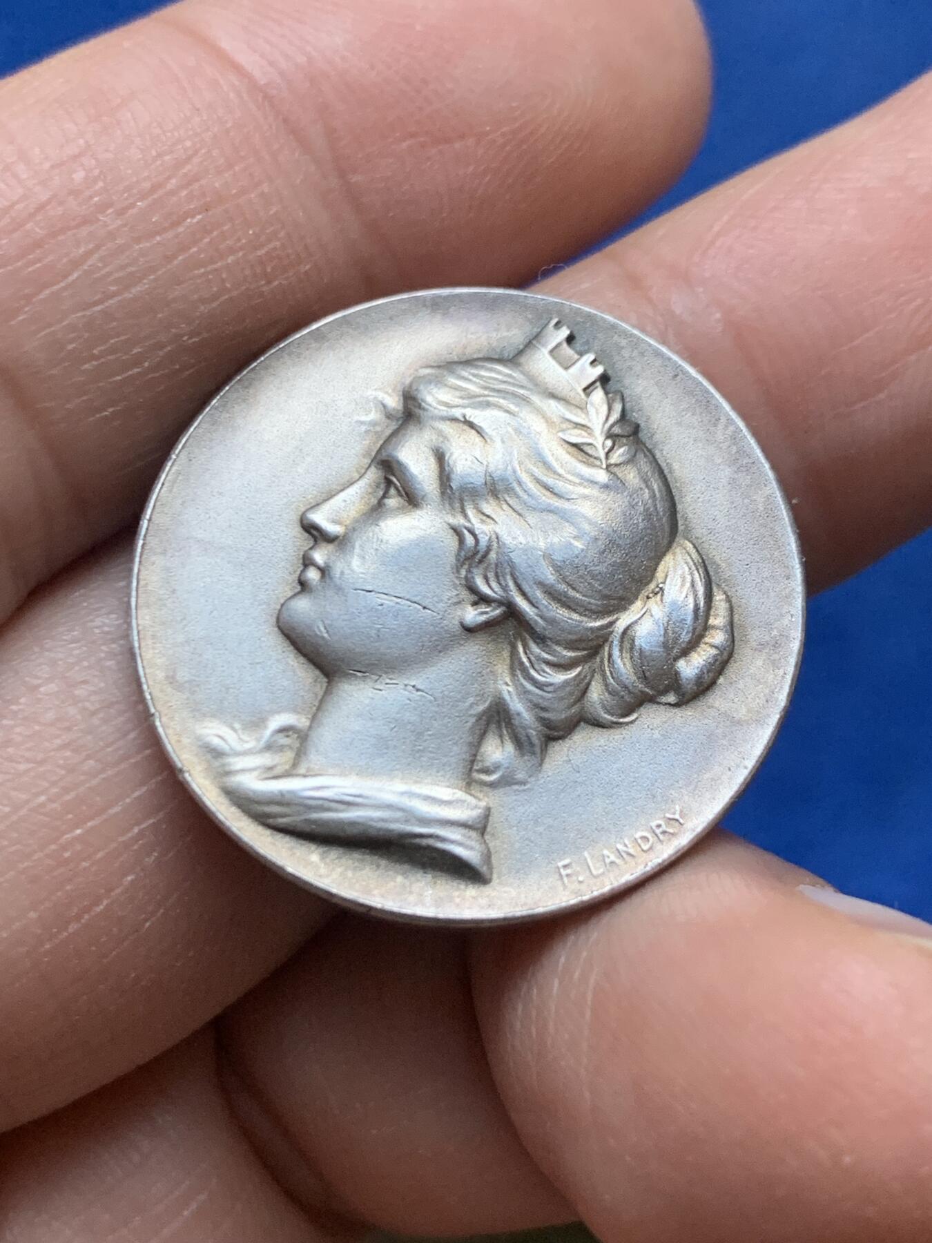 《竞宝斋》第444场 周日，周一，2场连拍 （全场包邮） 瑞士1898年射击节小银章，苏黎世美女雄狮，26.2MM，8.7克，R1777