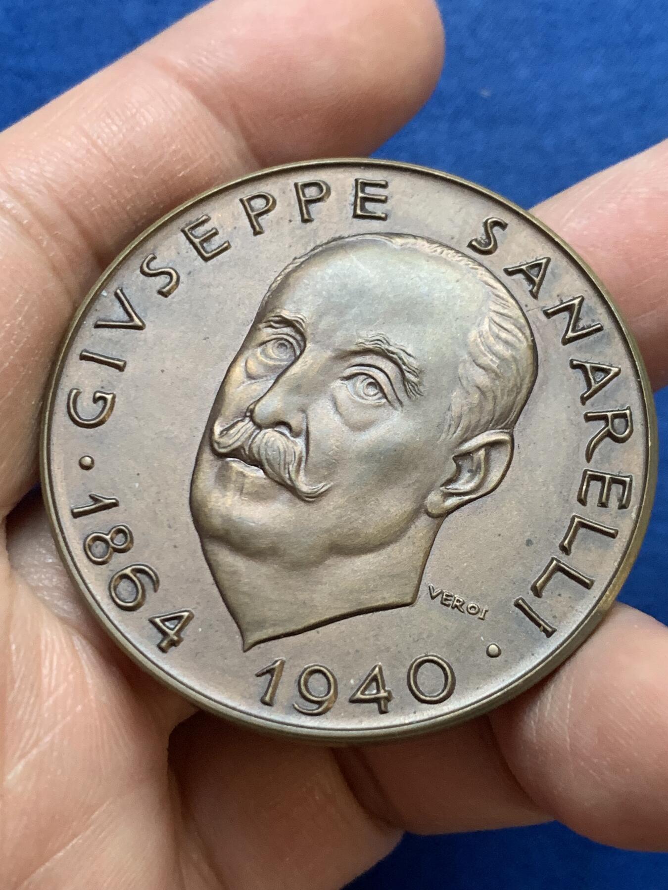 《竞宝斋》第444场 周日，周一，2场连拍 （全场包邮） 意大利预防与公共卫生协会铜章 正面是公共卫生领域的标志性人物吉塞佩·萨纳雷利 30.15克 44.7mm