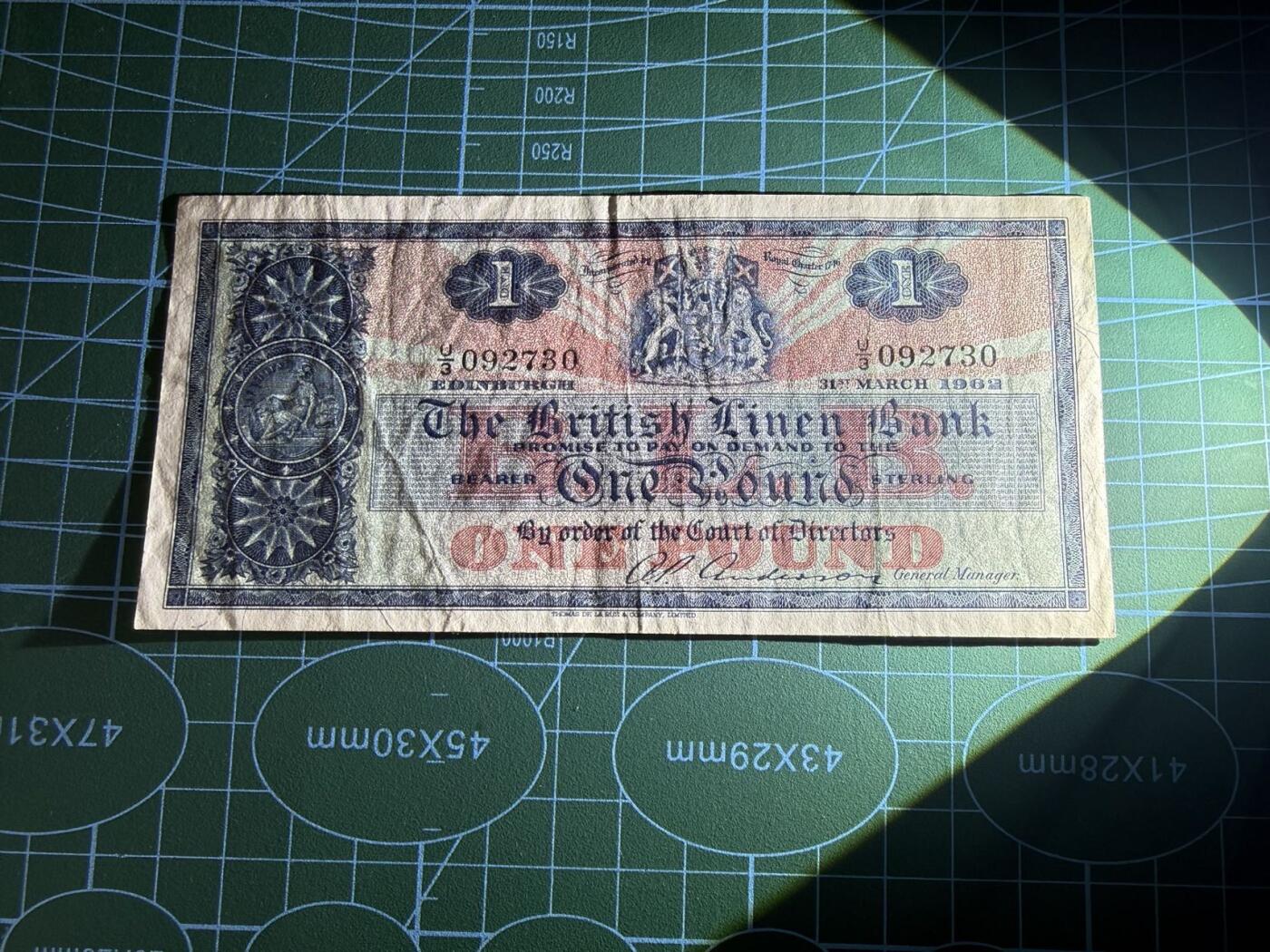 【炜奕收藏】，第五十二期 1962年苏格兰亚麻银行1镑，品相如图