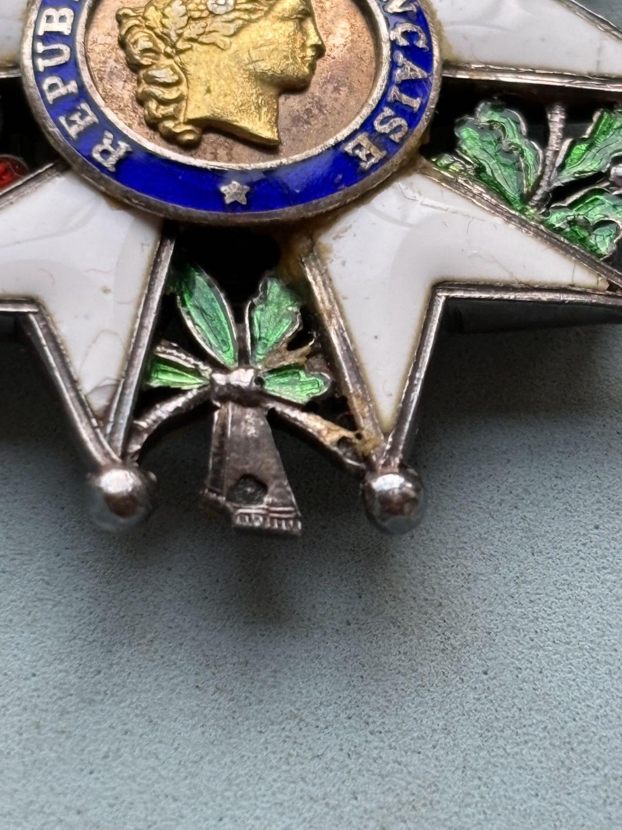 盛世勋华——号角文化勋章邮票专场拍卖第291期 法国骑士级荣誉军团勋章 珠宝商宽边版 银制带银标