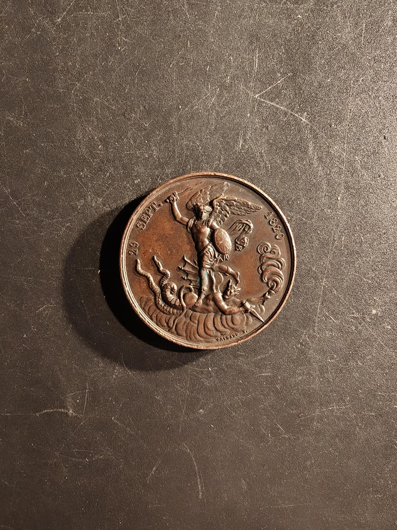 老王徽章第167期 法国波旁王朝复辟时期1820年王位继承人波尔多公爵出生大铜章     光边原铸     直径38mm.    重量30g