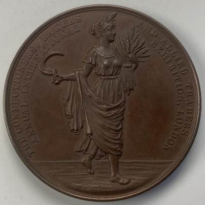 掌中浮雕-藏着的欧洲第044场 - 19世纪英国伦敦博览会大铜章， 49mm ，精美原盒（有破损如图）