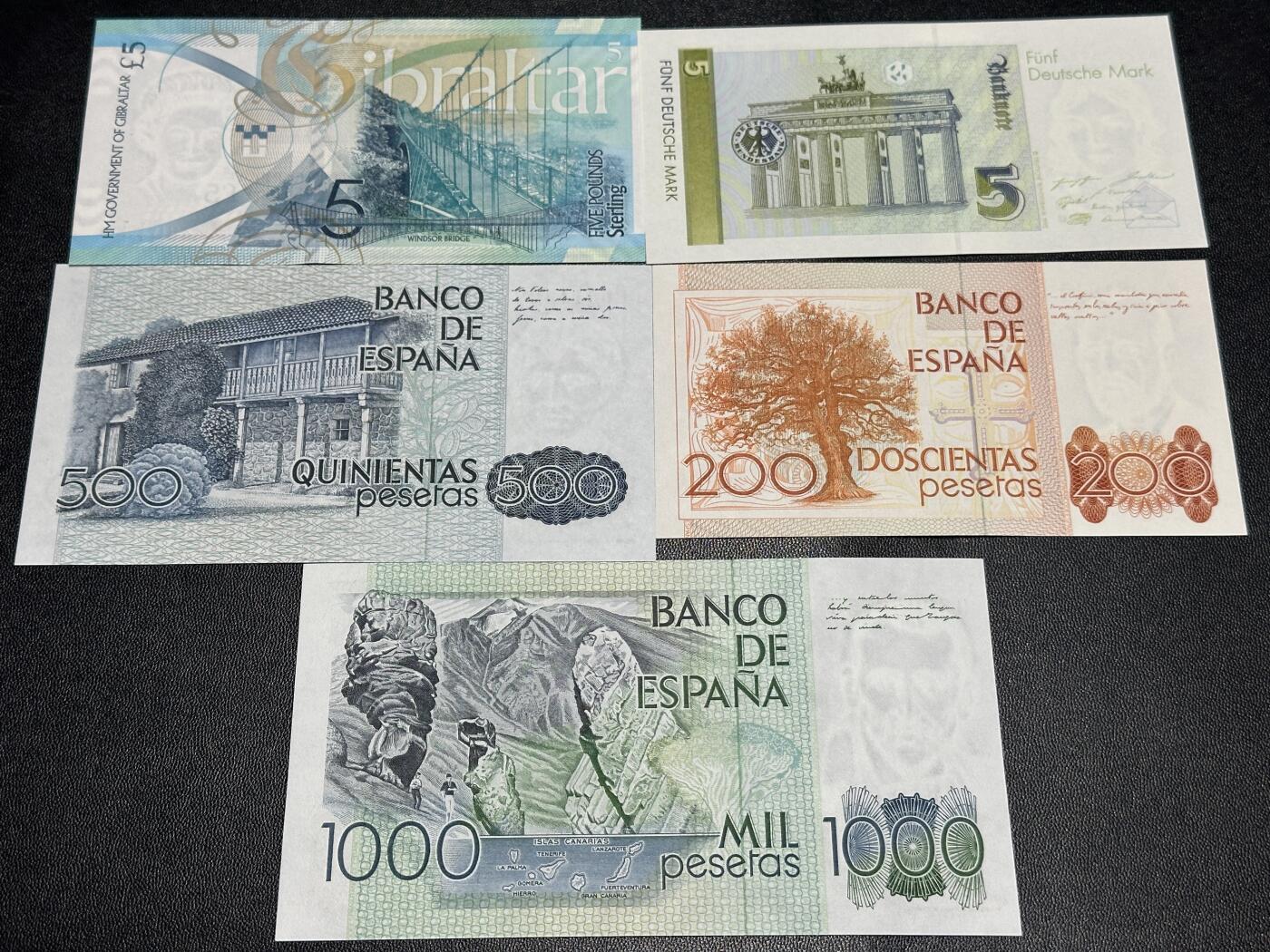 《外钞收藏家》第五百九十期（欧洲强钞、港币、硬通货及丰富裸币大拍场）（本平台长期征集拍品、欢迎藏友们联系合作） 西班牙200、500、1000比塞塔+直布罗陀5镑+德国模版5马克 5张一起 全新UNC