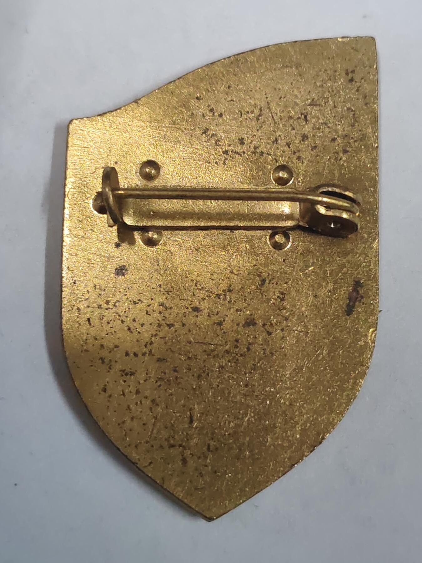 韵星假日拍卖第三十一期 -- Rimey Holidays Auction 31 民主德国史塔西三十五周年证章