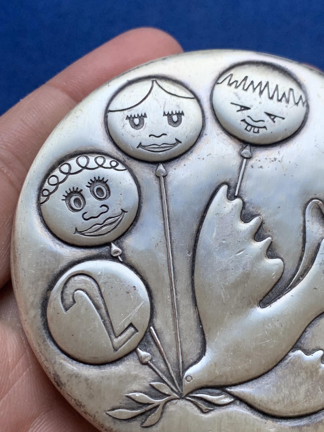 《竞宝斋》第444场 周日，周一，2场连拍 （全场包邮） 法国圆形单面铜章 GENDIS设计 浮雕工艺 直径69.4mm 重量196.2g