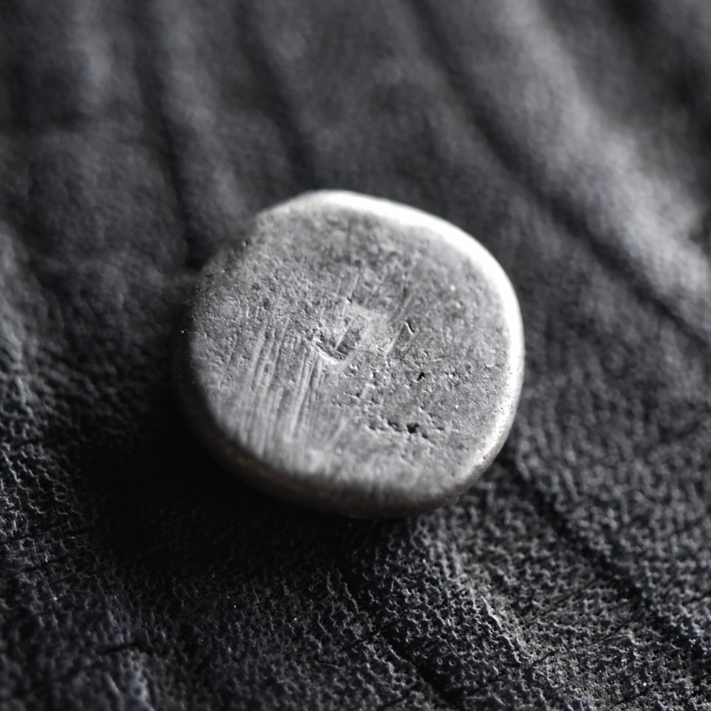 【良泉】【2025年最后一场】12月18日晚19.30点开拍！188组【直播场】西方古代钱币、丝路杂项、印章！ 公元前3世纪【古印度】孔雀王朝，圆形 1卡夏帕银币，2.68克