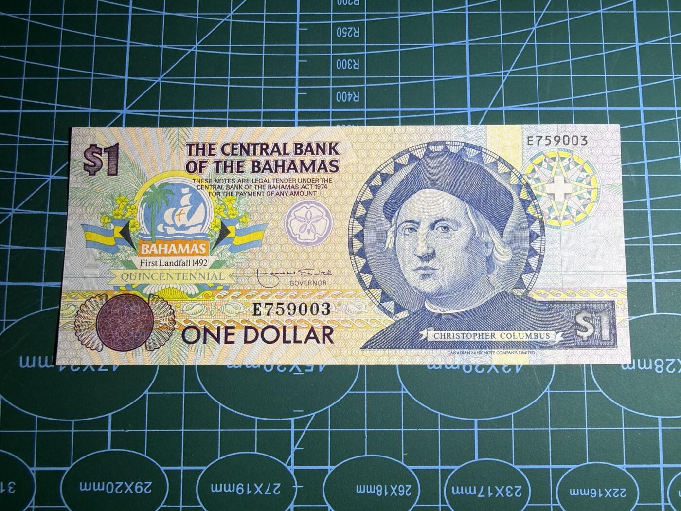 【炜奕收藏】，第五十二期 1992年巴哈马1元纪念钞，UNC品相