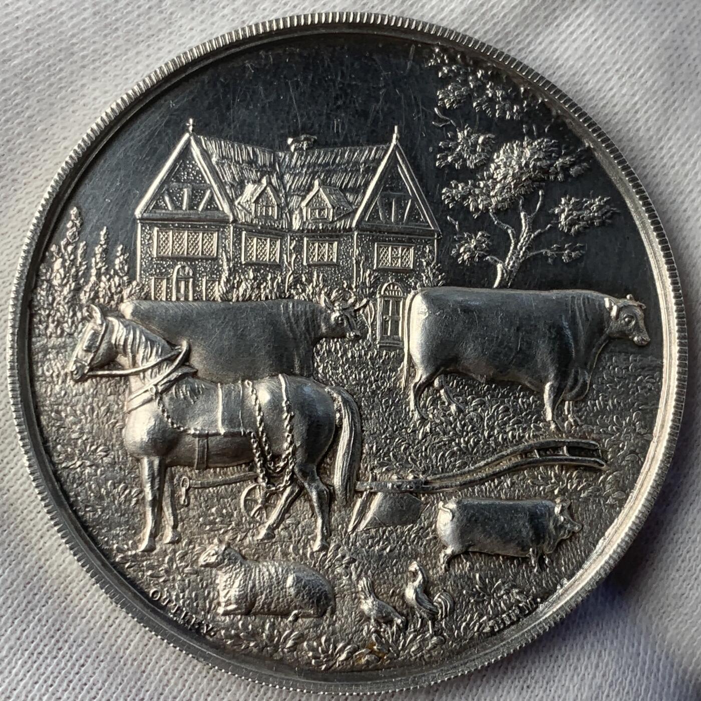 掌中浮雕-藏着的欧洲第044场