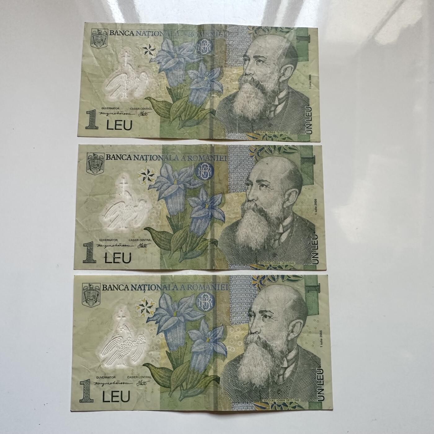 🌹外币初藏🌹🐯2025年第135场  每周二四六晚8️⃣点 接代拍 罗马尼亚一列伊 塑料钞3张一组a