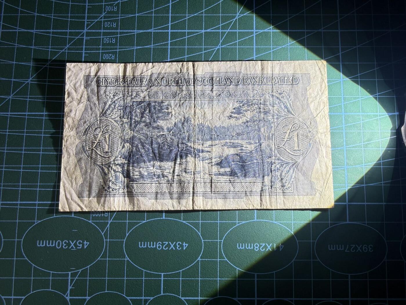 【炜奕收藏】，第五十二期 1956年苏格兰3家联合银行1镑，品相如图