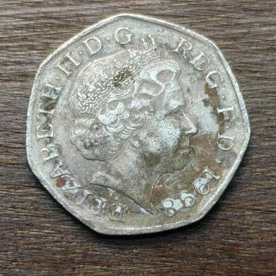 【铜匠收藏】★第134场★散币场，无佣金，30包邮。不满30元，支付5元运费。《接受代拍 代送NGC评级》 - 英国 1998年 50便士 伊丽莎白女王