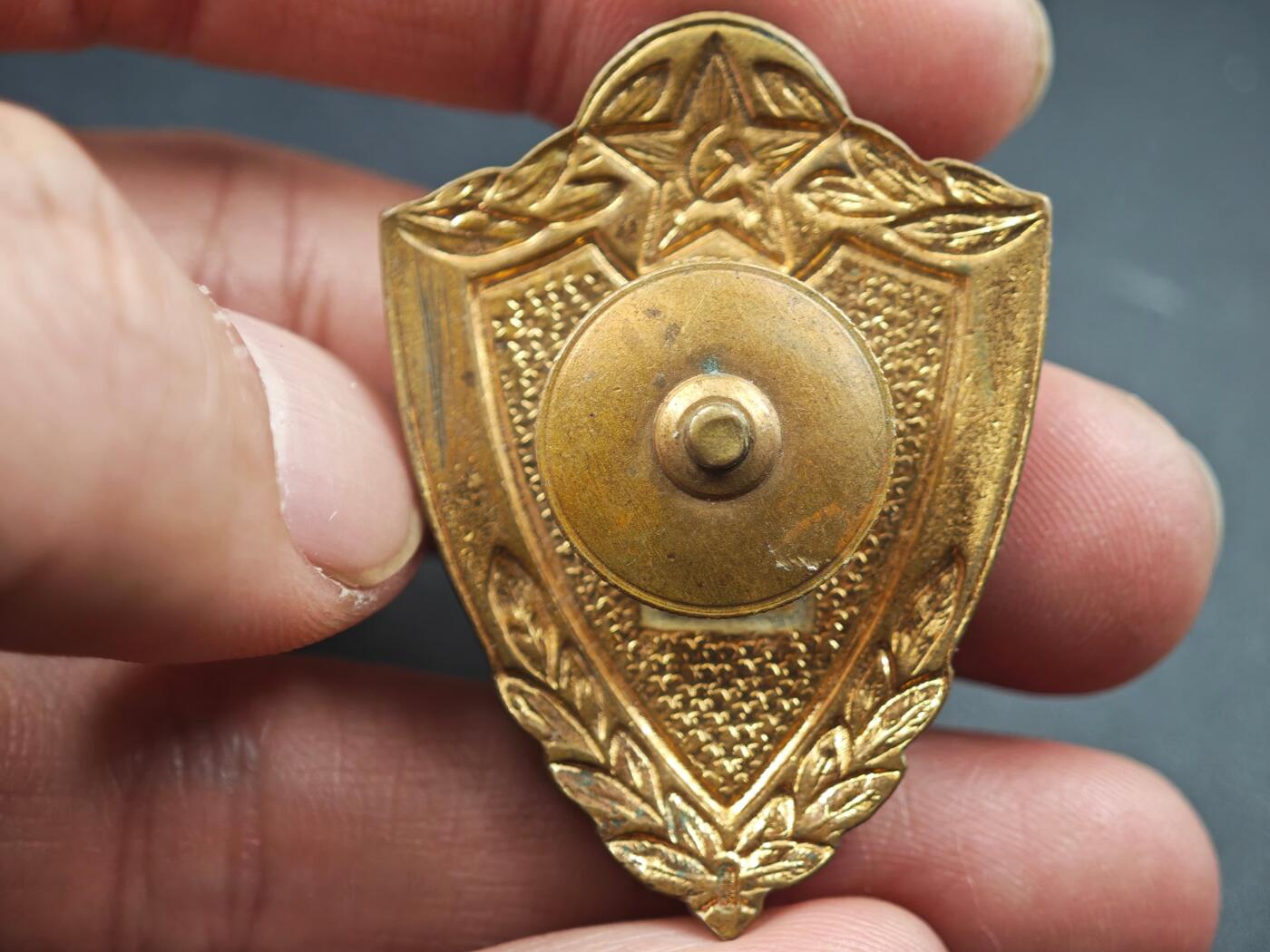 12月1日精品徽章专场 苏联2级士兵证章铜制珐琅