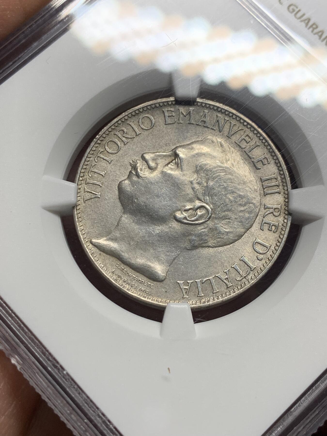 《竞宝斋》第444场 周日，周一，2场连拍 （全场包邮） NGC UNCD 意大利 1911年 2里拉建国纪念银币 经典品种 细节不错