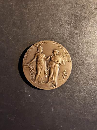 老王徽章第167期 - 法国农业竞赛大铜章    阿尔菲•杜布瓦作品     直径50mm.    重量59.9g