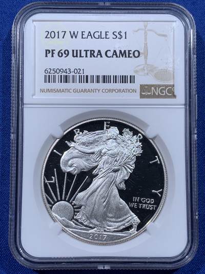 《竞宝斋》第444场 周日，周一，2场连拍 （全场包邮） - NGC PF69UC 美国2017年W厂行走女神1盎司大银币