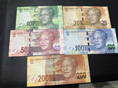 《外钞收藏家》第五百九十期（欧洲强钞、港币、硬通货及丰富裸币大拍场）（本平台长期征集拍品、欢迎藏友们联系合作） - 南非10-200兰特 五张一起 全新UNC