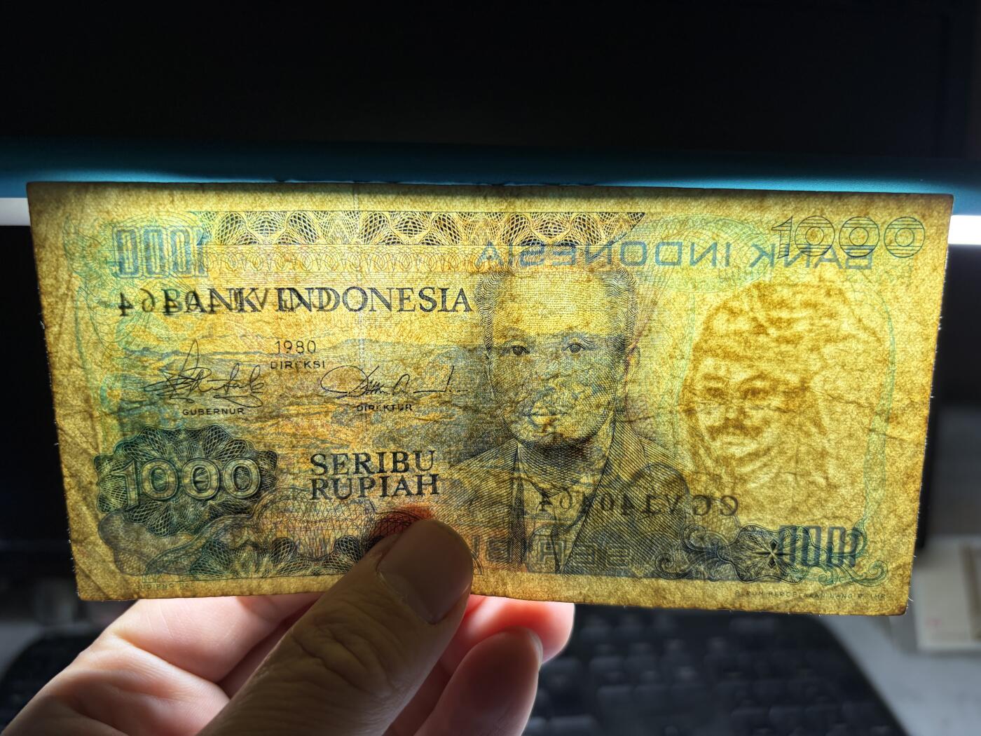 2025年集古藏今外币拍卖第十期-第10场—（总第290拍-纸币专场），本期拍完结算一次，发货时间2-3天，休息几天后继续新的一期拍卖。 1980年印尼1000卢比