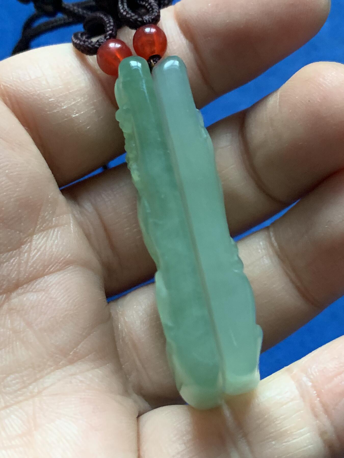 《竞宝斋》第444场 周日，周一，2场连拍 （全场包邮） 玉质山水牌一对，基本尺寸约51MM*30MM，总重约43.2克，透明度高