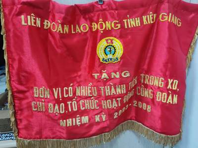 韵星假日拍卖第三十一期 -- Rimey Holidays Auction 31 - 越南03-08工会代表大会代表大会旗 很大一面 非常稀有 制作非常精致 带流苏和刺绣 非打印 非民间版本 为官方代表版 保存完好