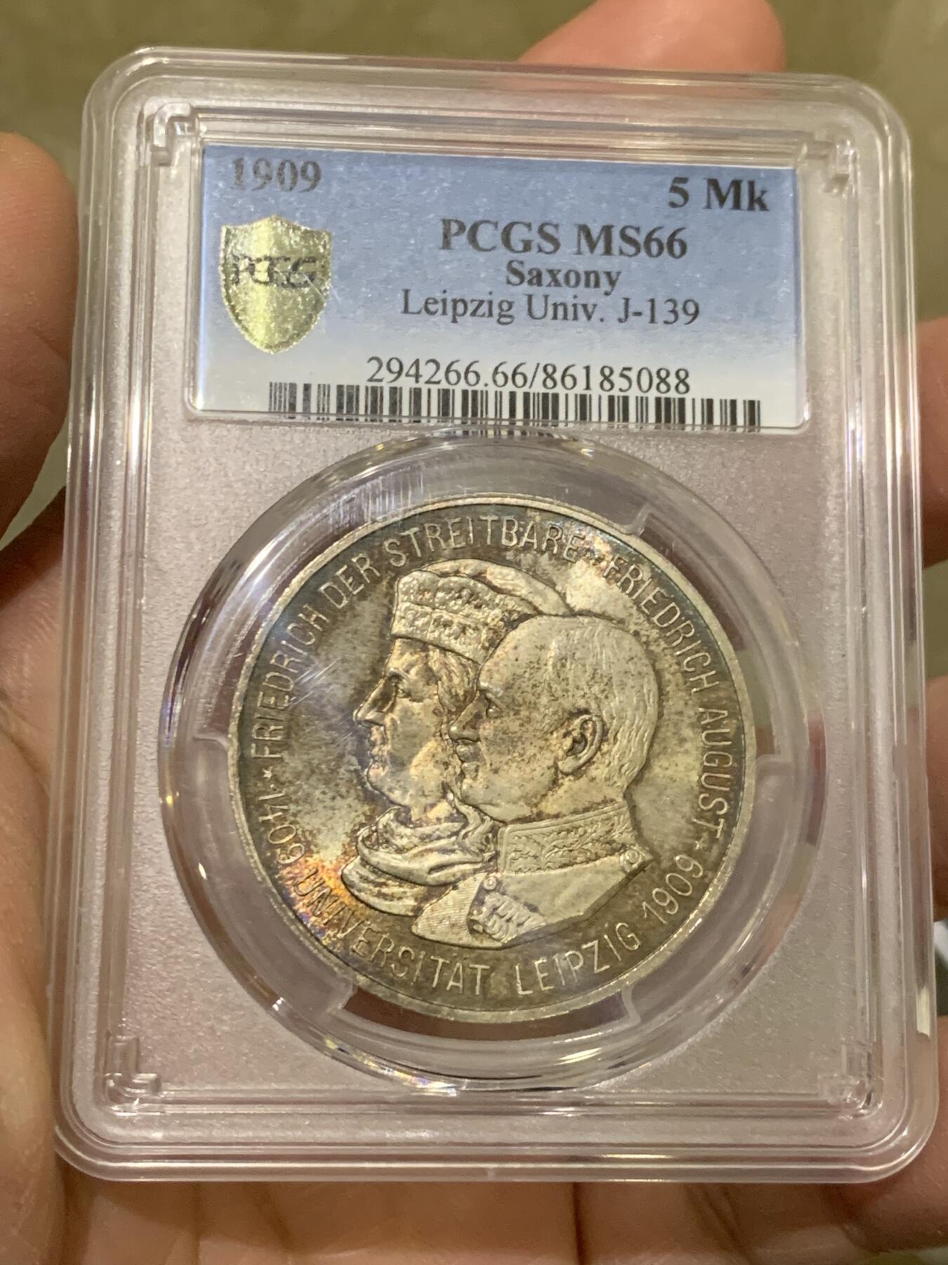 《竞宝斋》第444场 周日，周一，2场连拍 （全场包邮） PCGS MS66 德国1909年萨克森莱比锡大学创校500周年纪念流通5马克 金闪闪的包浆裹身 顶级收藏选择