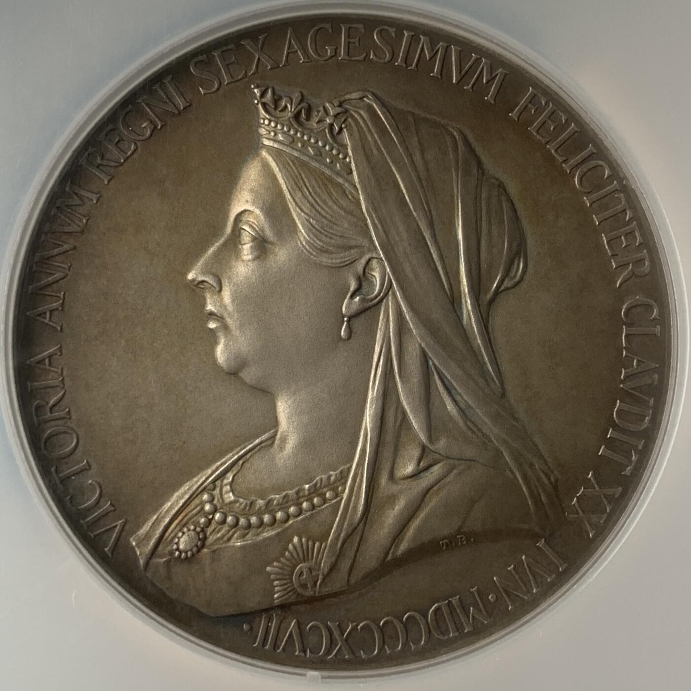 掌中浮雕-藏着的欧洲第044场