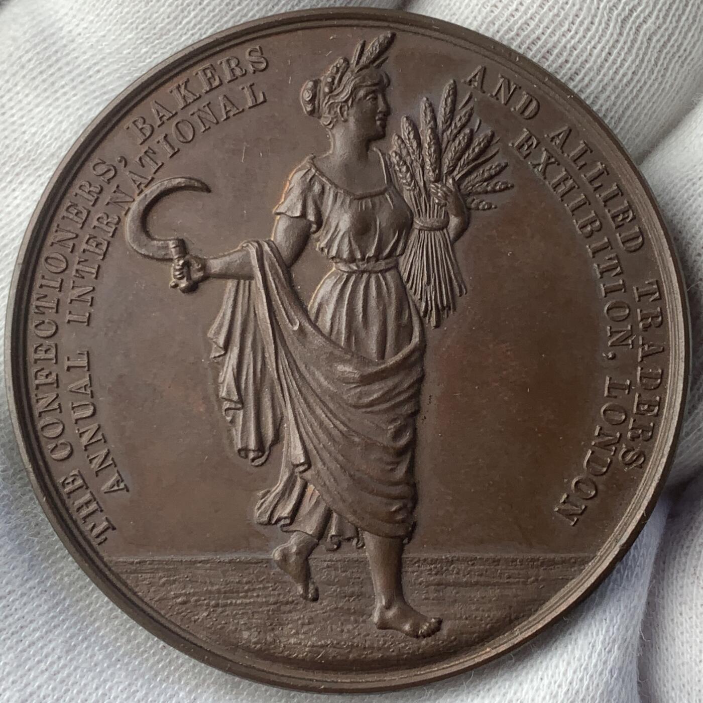 掌中浮雕-藏着的欧洲第044场