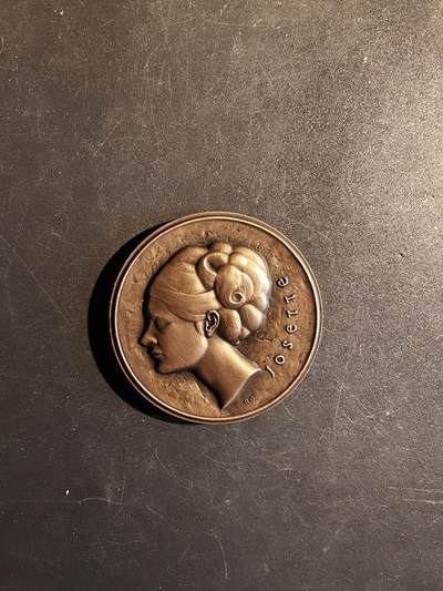 老王徽章第167期 - 法国大铜章    直径50mm.    重量75.1g