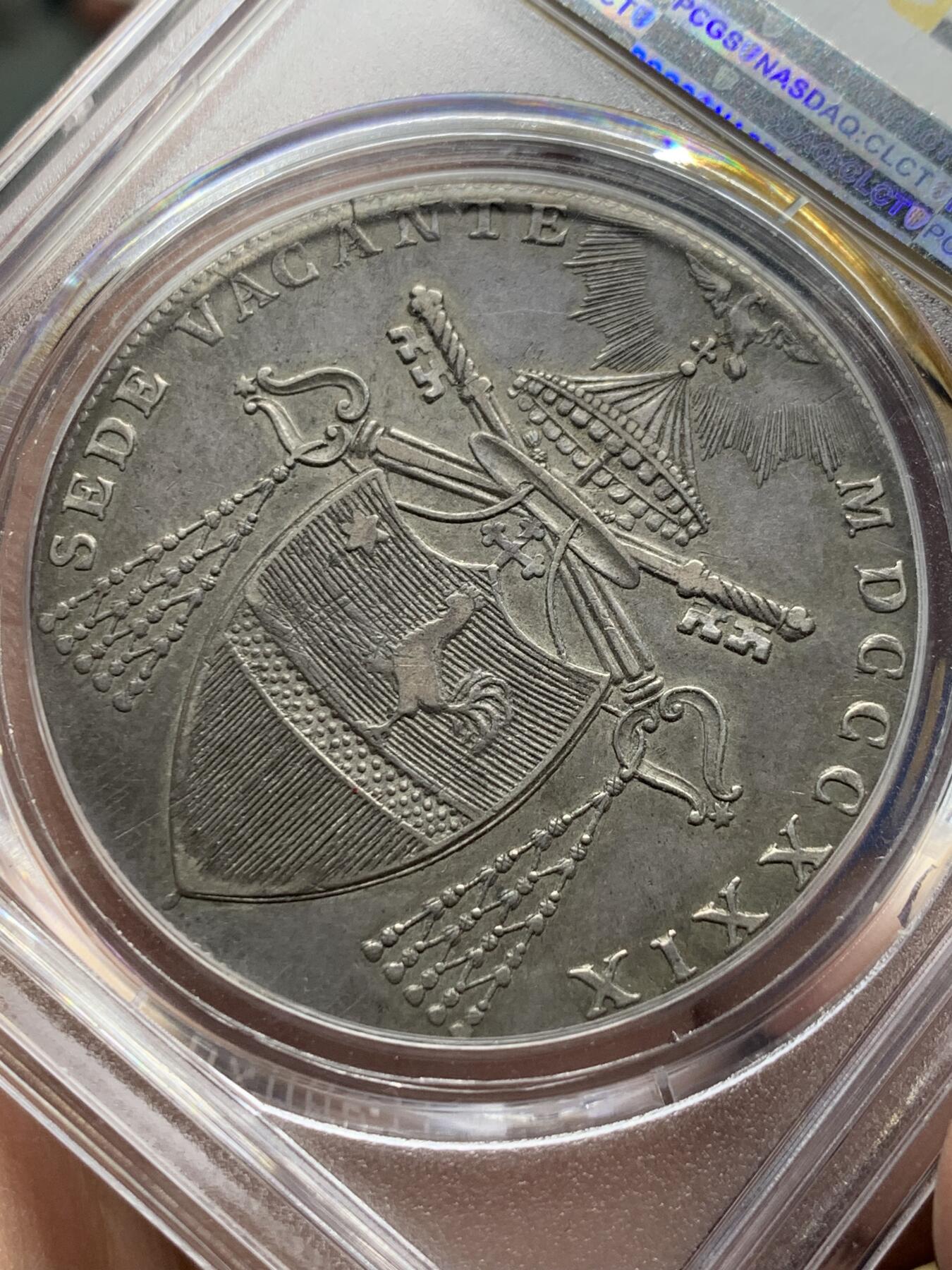 《竞宝斋》第444场 周日，周一，2场连拍 （全场包邮） PCGS XF45 梵蒂冈 教皇国 1829年 教皇缺位 1斯库多 大银币 人像清晰 这个状态在同期教皇国大银币中少见