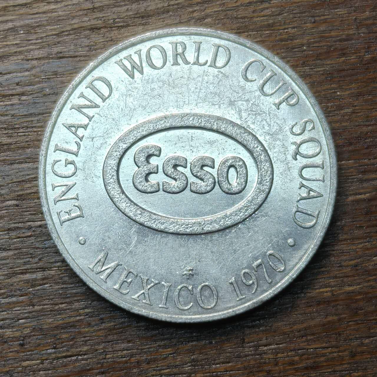 【铜匠收藏】★第134场★散币场，无佣金，30包邮。不满30元，支付5元运费。《接受代拍 代送NGC评级》 墨西哥世界杯英格兰队埃索纪念币 博比·摩尔