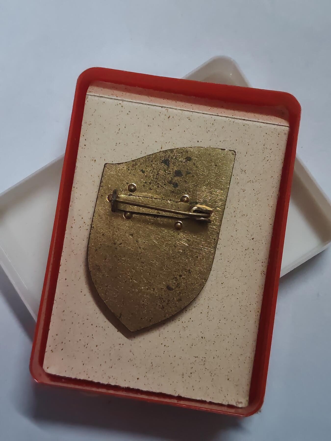 韵星假日拍卖第三十一期 -- Rimey Holidays Auction 31 民主德国斯塔西35周年证章带原盒