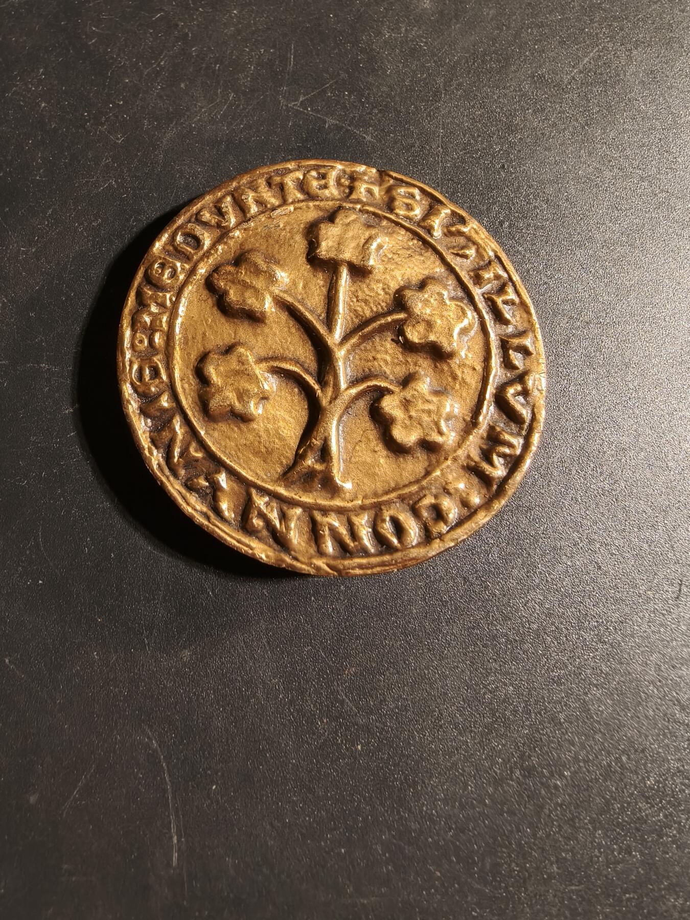 老王徽章第167期 法国狮心王理查德一世主题大铜章     直径50mm.   重量78g