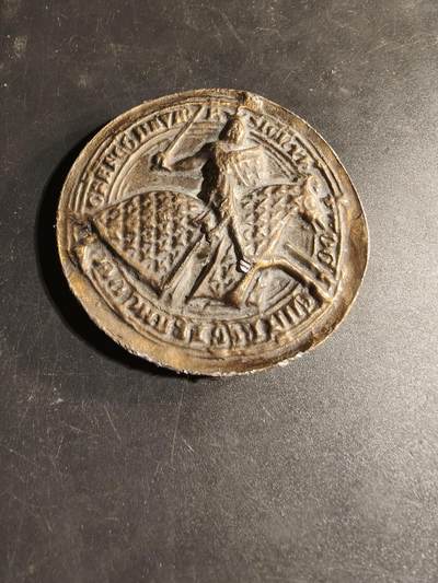 老王徽章第167期 - 法国国王菲利四世骑马戎装形象纪念章     直径69mm.   重量188.5g