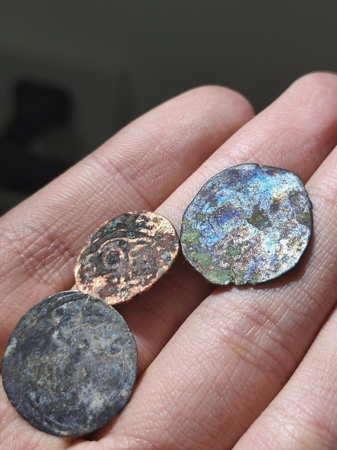 星盘世界钱币十二月六日古典币专场 3枚 窝阔台汗国钱币2铜1银，非常不错的学习标本