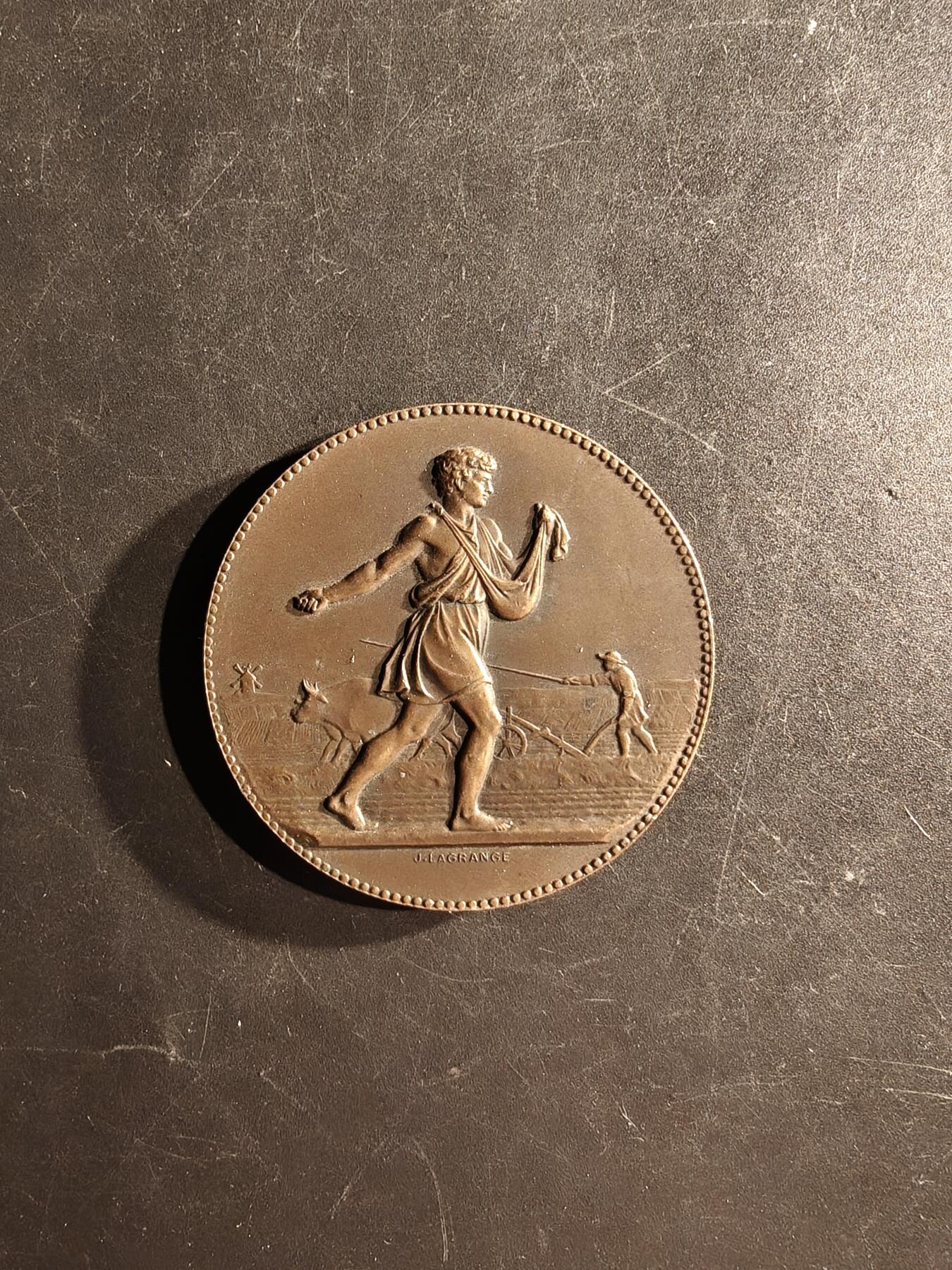 老王徽章第167期 法国农业部农业竞赛大铜章     播种女神     直径50mm.    重量61.5g