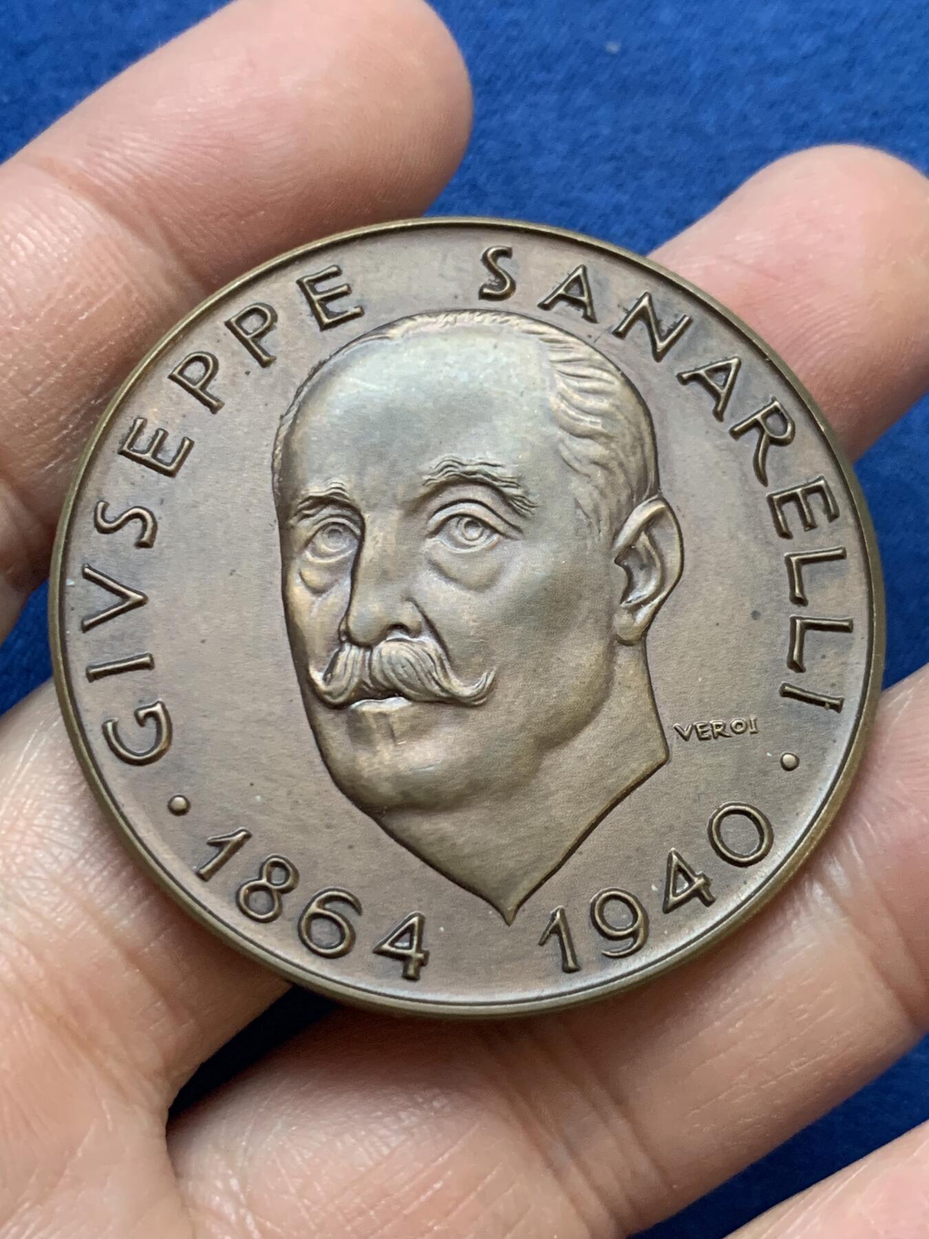 《竞宝斋》第444场 周日，周一，2场连拍 （全场包邮） 意大利预防与公共卫生协会铜章 正面是公共卫生领域的标志性人物吉塞佩·萨纳雷利 30.15克 44.7mm