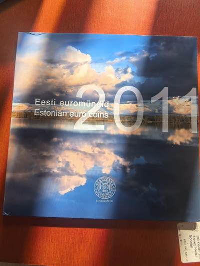 长老汇马年精选第二场拍卖 - 2011爱沙尼亚欧元8枚套，卡装，5万套