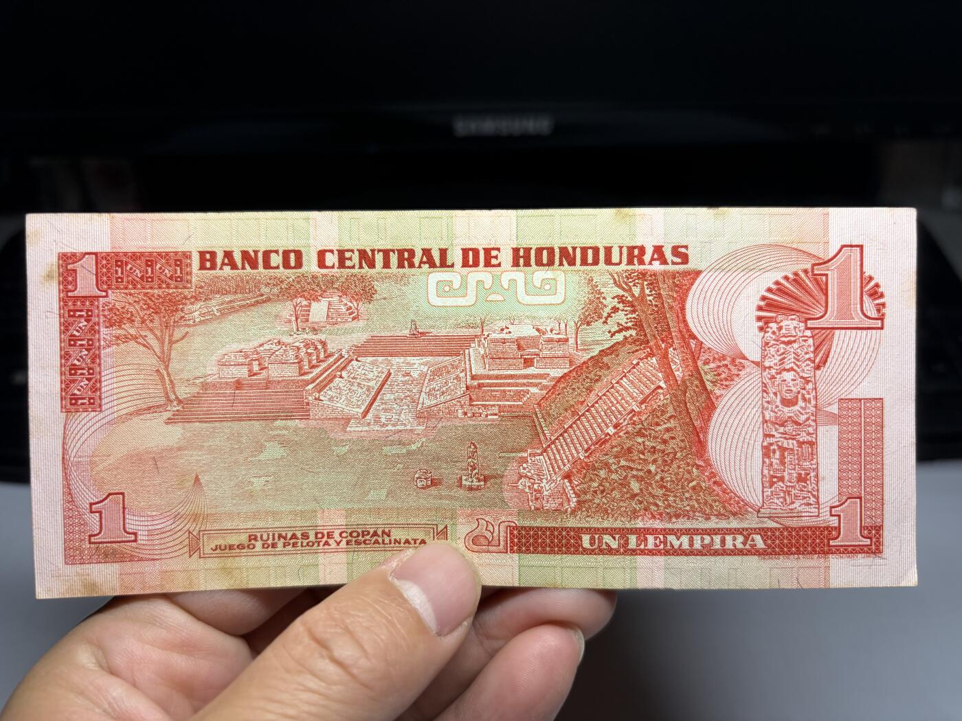 2025年集古藏今外币拍卖第十期-第10场—（总第290拍-纸币专场），本期拍完结算一次，发货时间2-3天，休息几天后继续新的一期拍卖。 1980年洪都拉斯1伦皮拉