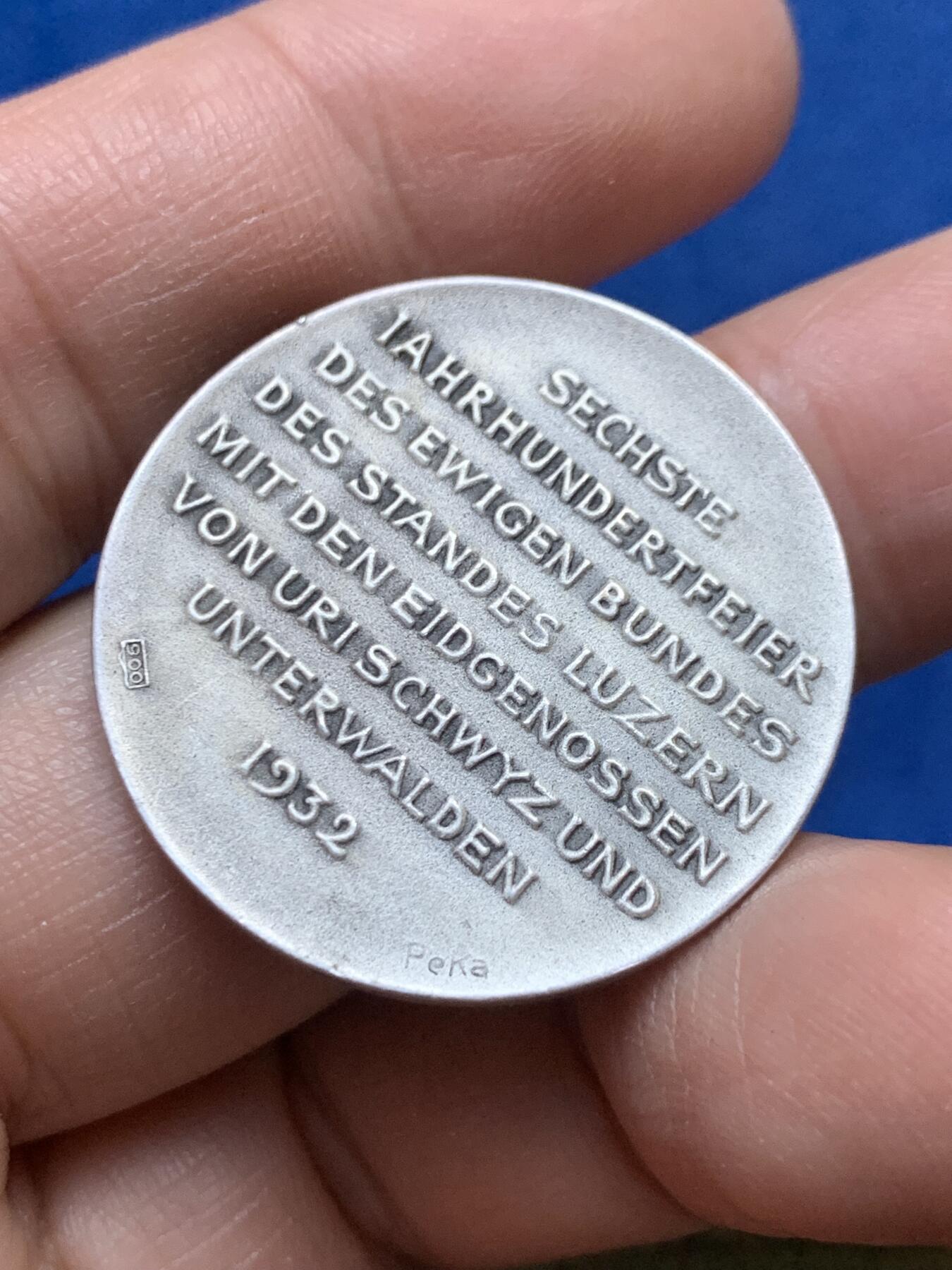 《竞宝斋》第444场 周日，周一，2场连拍 （全场包邮） 瑞士1932小银章，31MM，10.3克，卢塞恩与乌里、施维茨和下瓦尔登结盟600周年纪念。