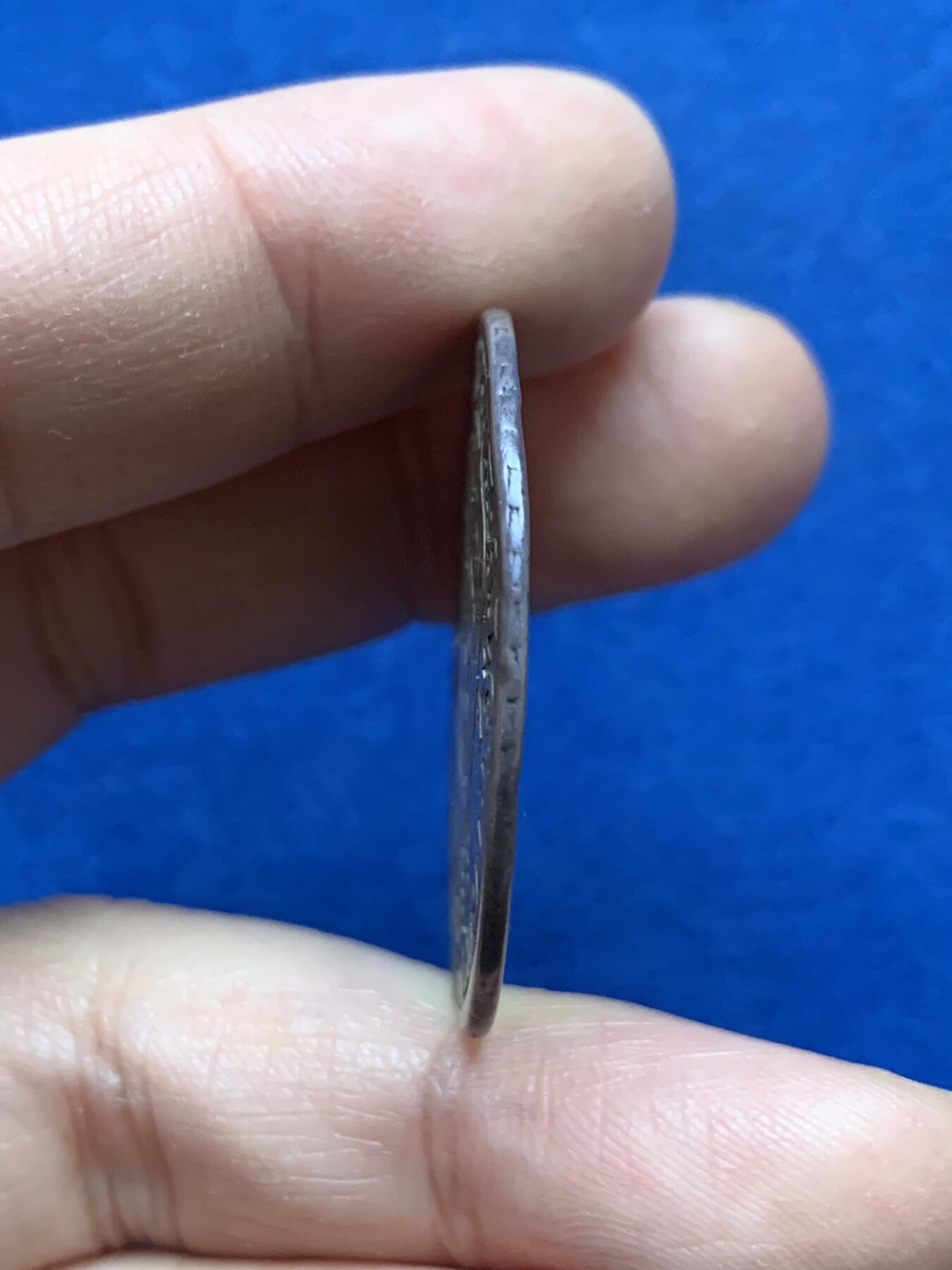 《竞宝斋》第444场 周日，周一，2场连拍 （全场包邮） 葡萄牙1798年玛丽亚一世400瑞斯银币 18世纪铸币非常见19世纪适合凑年份 币面有些许不平 磨损自然 淡褐色包浆