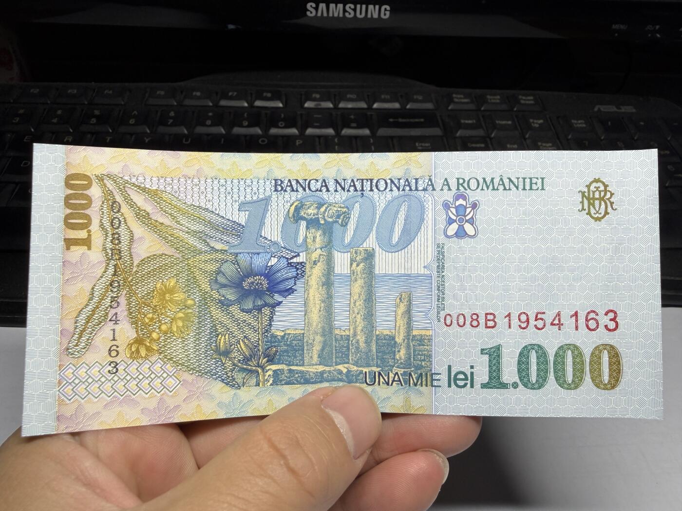 2025年集古藏今外币拍卖第十期-第10场—（总第290拍-纸币专场），本期拍完结算一次，发货时间2-3天，休息几天后继续新的一期拍卖。 1998年罗马尼亚1000列伊