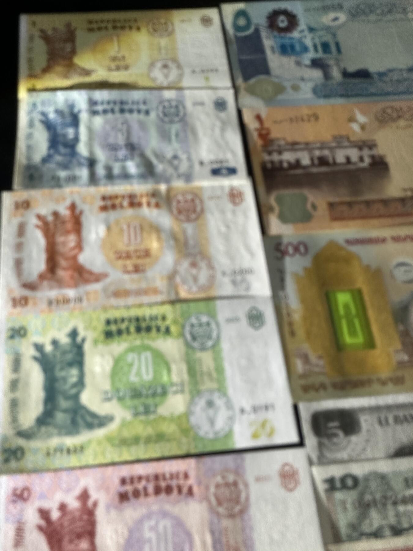 《外钞收藏家》第五百九十期（欧洲强钞、港币、硬通货及丰富裸币大拍场）（本平台长期征集拍品、欢迎藏友们联系合作） 亚美尼亚、巴林、摩尔多瓦、墨西哥17张一起 全新 墨西哥比索边上轻微潮