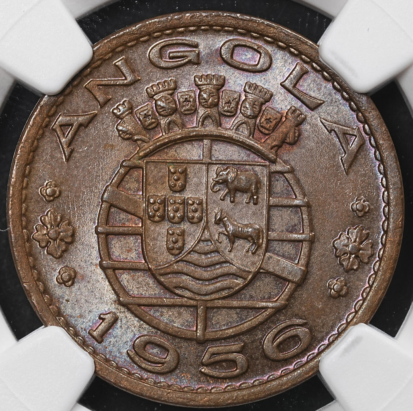 修遠堂世界钱币第九十六期 NGC MS64BN 1956年葡属安哥拉1埃斯库多铜币