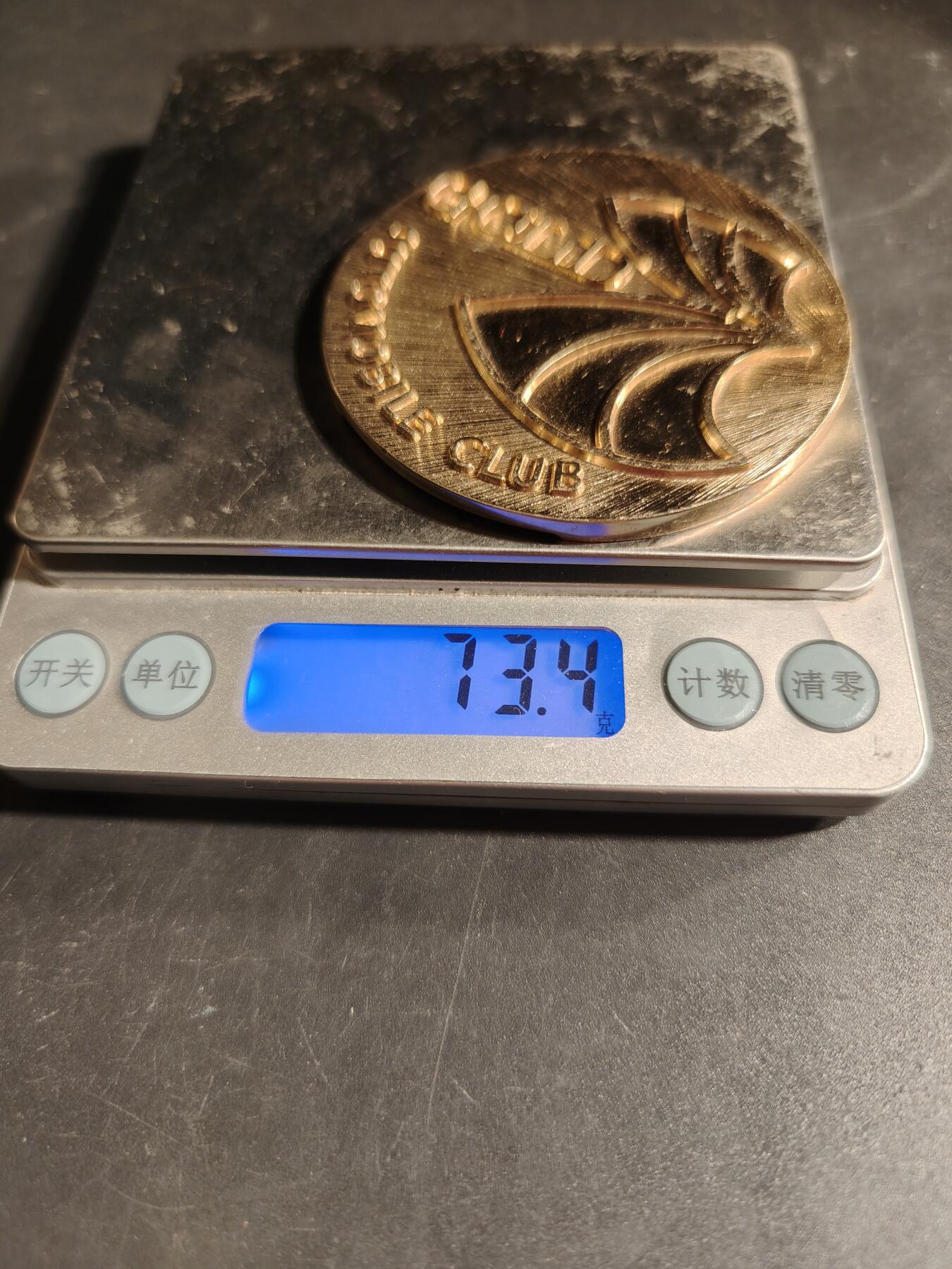 老王徽章第167期 匈牙利GOLID汽车制造商纪念章     直径64mm.    重量73.4g