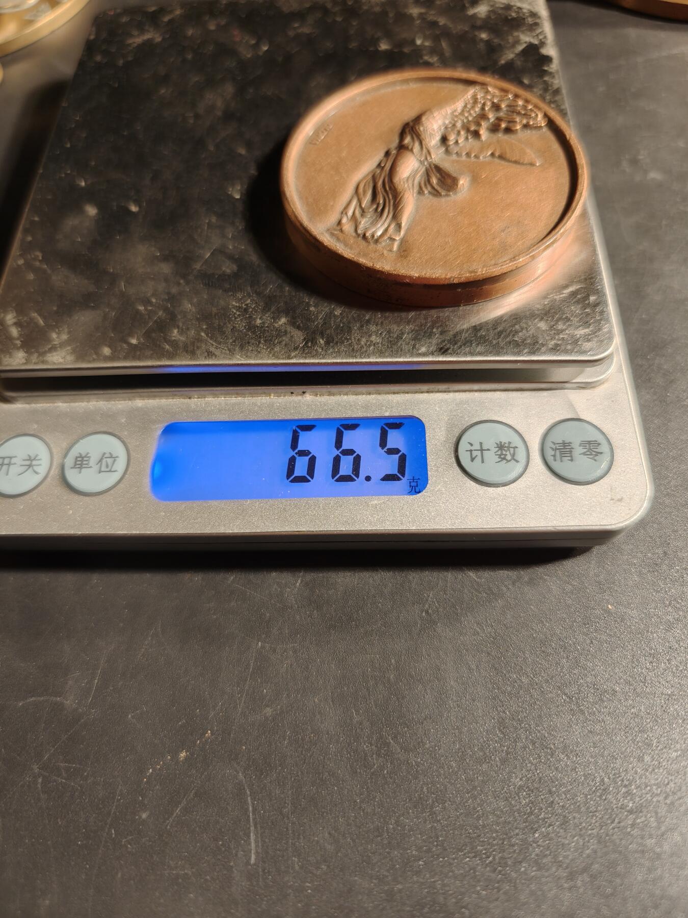 老王徽章第167期 萨莫色雷斯的胜利女神主题纪念章     直径50mm.    重量66.5g