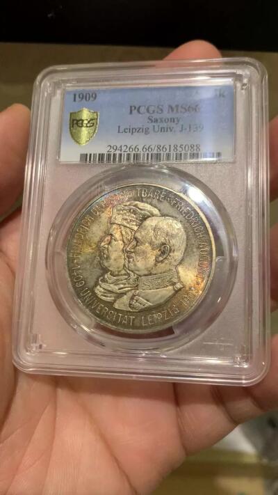 《竞宝斋》第444场 周日，周一，2场连拍 （全场包邮） PCGS MS66 德国1909年萨克森莱比锡大学创校500周年纪念流通5马克 金闪闪的包浆裹身 顶级收藏选择
