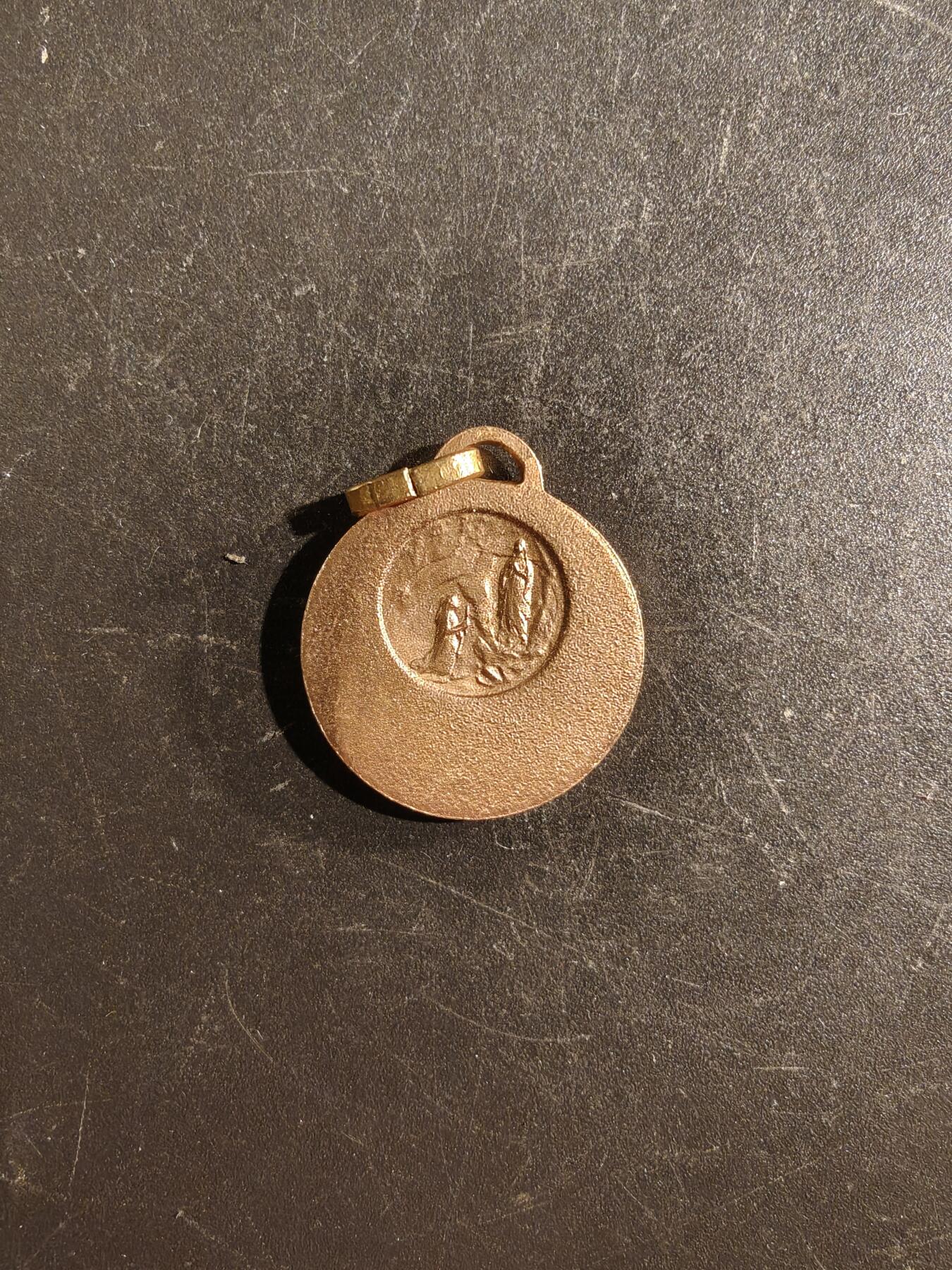 老王徽章第167期 法国天主教会纪念章